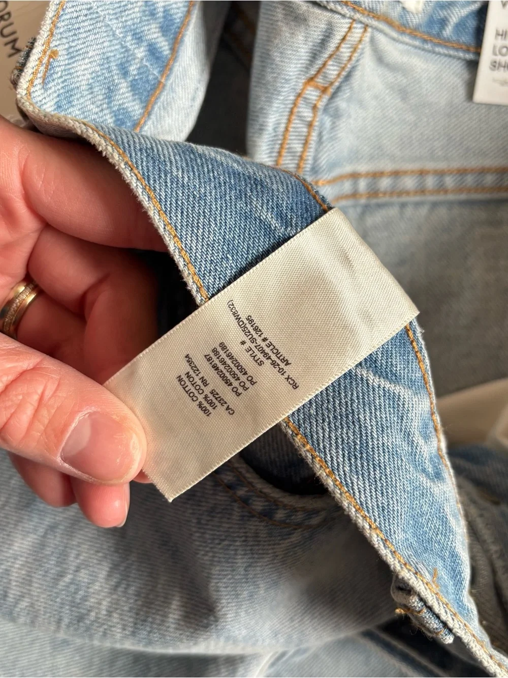 Denim Forum NWT The 90s Vintage High-Rise Long Denim Short Raw Hem Aritzia